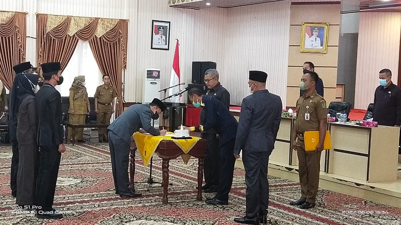 Pj Sekda Rohil Pimpin Pengambilan Sumpah/Janji Jabatan Fungsional Melalui Mekanisme Penyetaraan